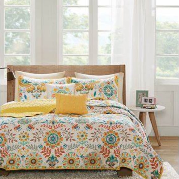 Intelligent Design Nina Twin/Twin XL 4pc Comforter Set - Picture 1 of 8